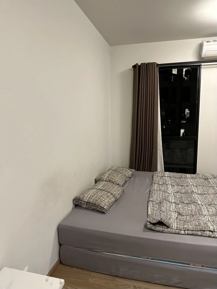 For rent: Unio Sukhumvit 72, studio room, near the pool, fully furnished, ready to move in.