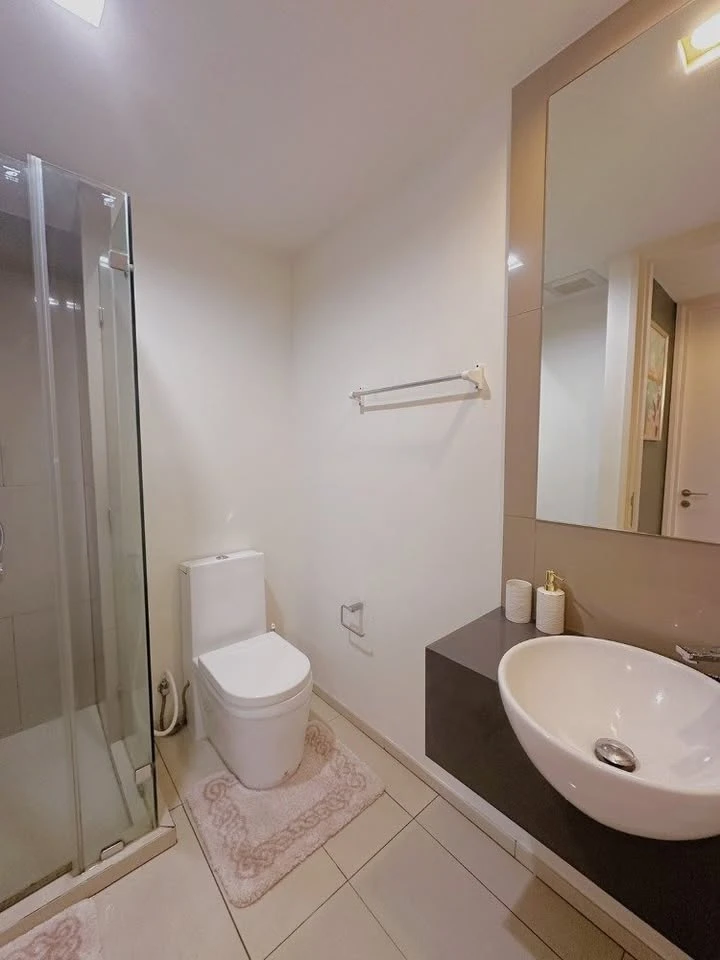 For rent: Unixx South Pattaya, 1 bedroom, 1 bathroom, decorated in a theme, comes with complete furniture, just bring your bags and move in!