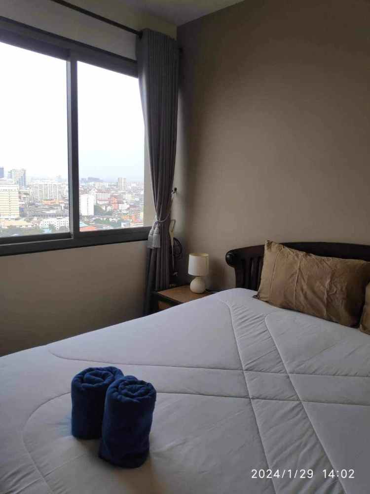 For rent Unixx South Pattaya 2 bedrooms, 2 bathrooms, 21st floor, beautiful swimming pool view, beautiful sea view, fully furnished, book now.