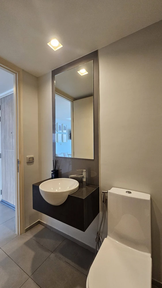 For rent: Unixx South Pattaya, studio room, 29th floor, fully furnished, sea view. A must-have!