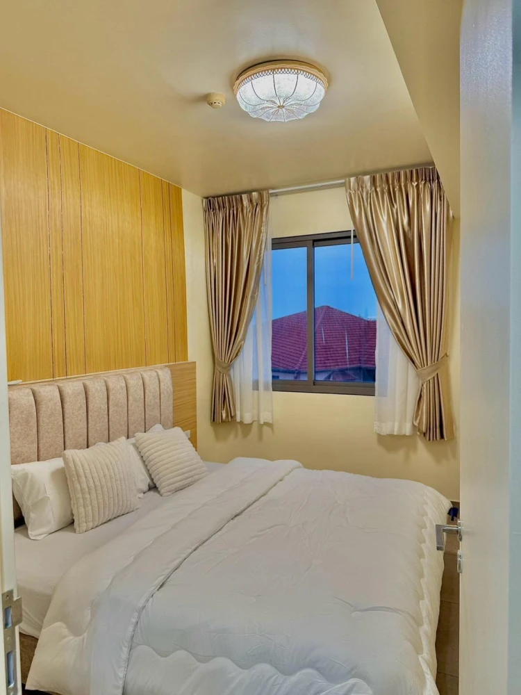 For rent Unixx South Pattaya (South Pattaya) Sea view room, fully built-in throughout the room. Book now and you won't be disappointed.