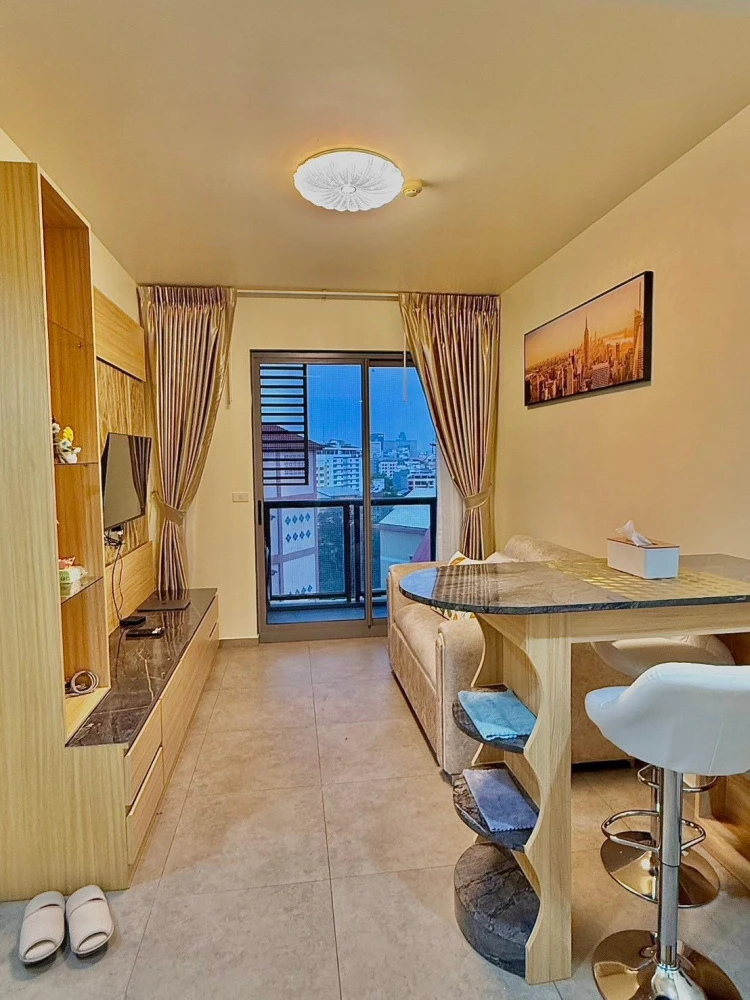 For rent Unixx South Pattaya (South Pattaya) Sea view room, fully built-in throughout the room. Book now and you won't be disappointed.