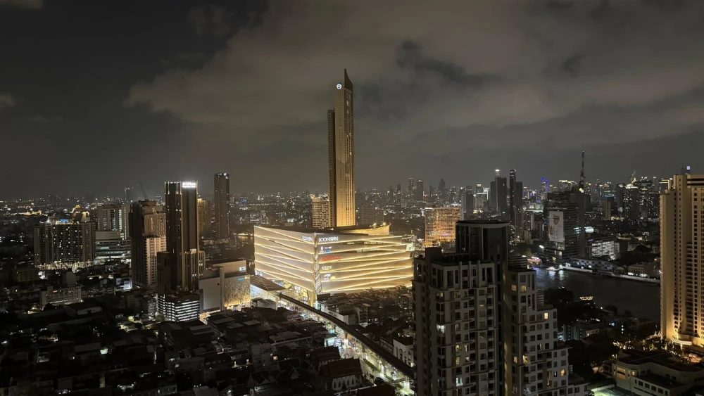 Spacious and comfortable condo for rent at Urbano Absolute Sathorn-Taksin. Ready to move in!