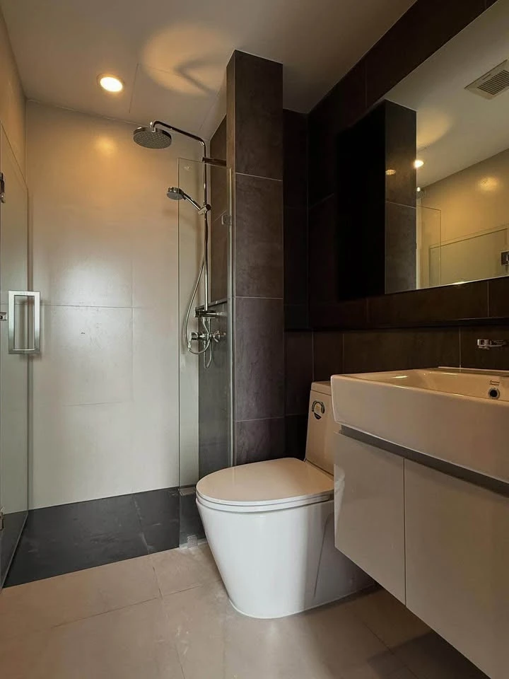 For rent: Urbano Rajavithi, 16th floor, nice room, fully furnished, reserve now, hurry!