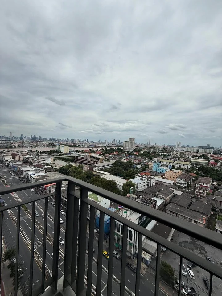 For rent: Urbano Rajavithi, 16th floor, nice room, fully furnished, reserve now, hurry!