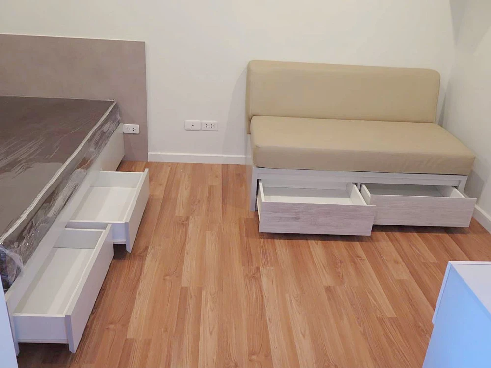 V Condo Ladkrabang for rent, 2nd floor unit. Comes with washing machine and complete furniture. Book now!