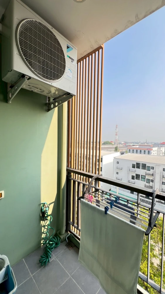 V Condo Ladkrabang for rent, 7th floor unit, fully furnished with appliances. Don't miss out!