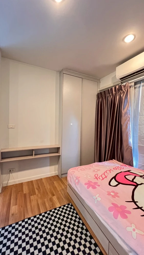V Condo Ladkrabang for rent, 7th floor unit, fully furnished with appliances. Don't miss out!