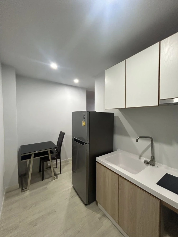 For rent: V Condo Salaya, 3rd floor, fully furnished, just bring your bags, hurry!