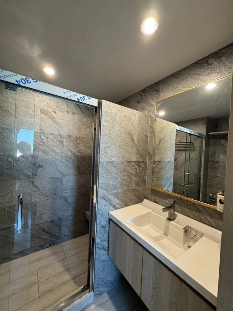 For rent: V Condo Salaya, 5th floor, size 34 sq m., corner room, fully furnished and equipped with appliances. Reserve now!