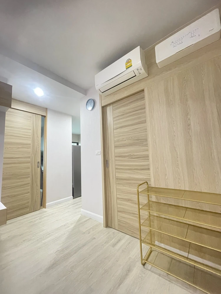 For rent: V Condo Salaya, large room, comfortable, usable area, plus a good price. If you don't book, you'll regret it.