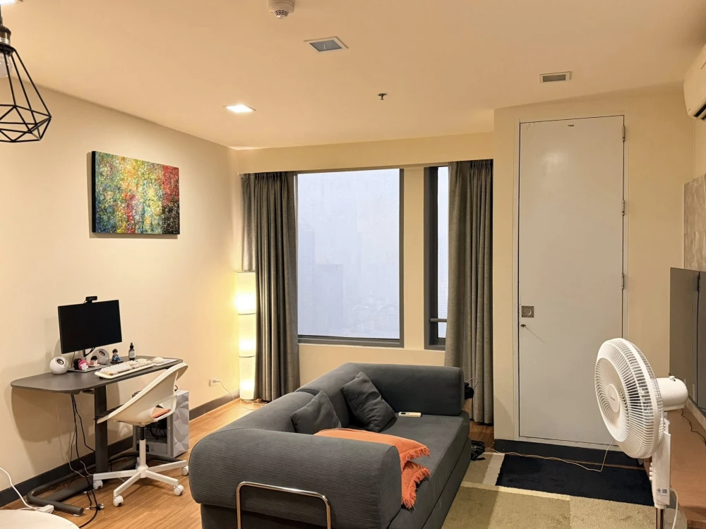 For rent: Vantage Ratchavipha, 1-bedroom unit with ample living space and fully furnished. A highly recommended rental!