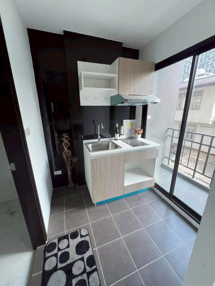 For rent: Vela de Residence, spacious room, comfortable, furniture + appliances ready! Hurry and book now!!!