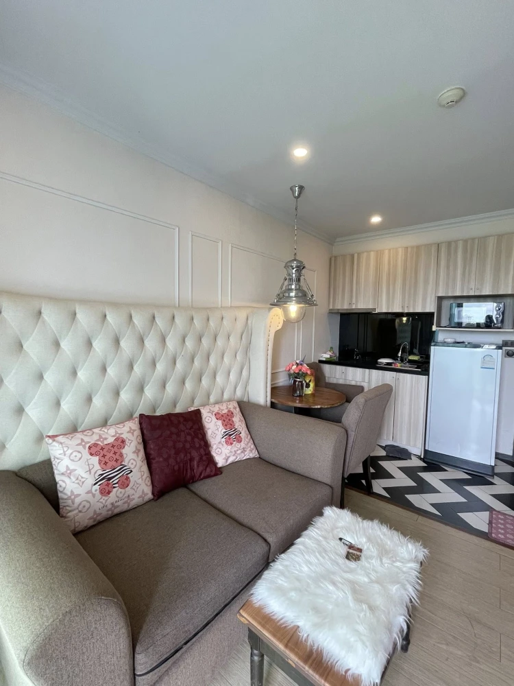 For rent: Venetian Signature Condo Resort Pattaya, a nice room, outside view, see the sea, good like this, hurry and book now!!