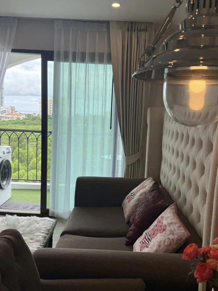 For rent: Venetian Signature Condo Resort Pattaya, a nice room, outside view, see the sea, good like this, hurry and book now!!