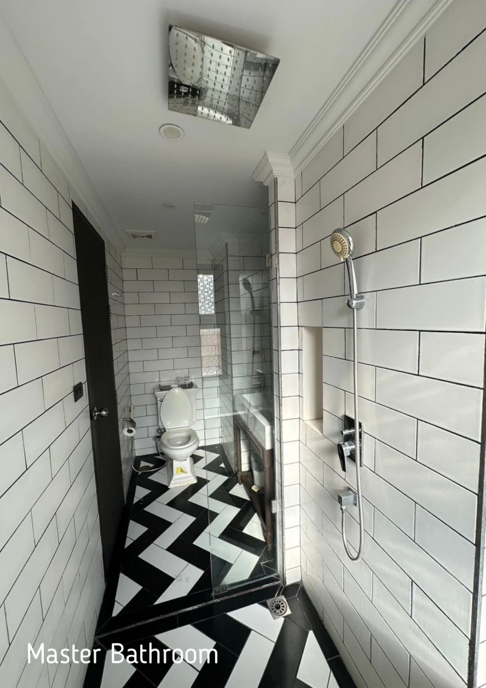 For rent: Venetian Signature Condo Resort Pattaya, corner room, privacy, lots of space, good location, book now