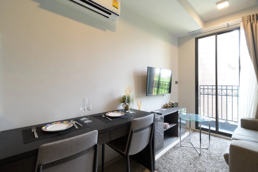VENIO Sukhumvit 10 condo for rent. Nice and fully furnished. Book now!