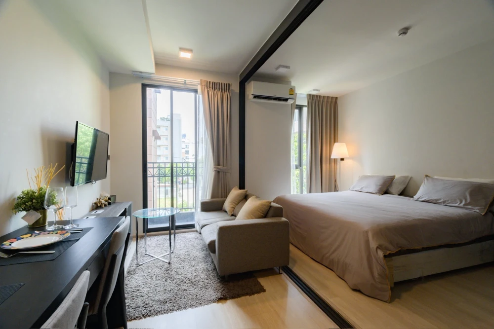 VENIO Sukhumvit 10 condo for rent. Nice and fully furnished. Book now!