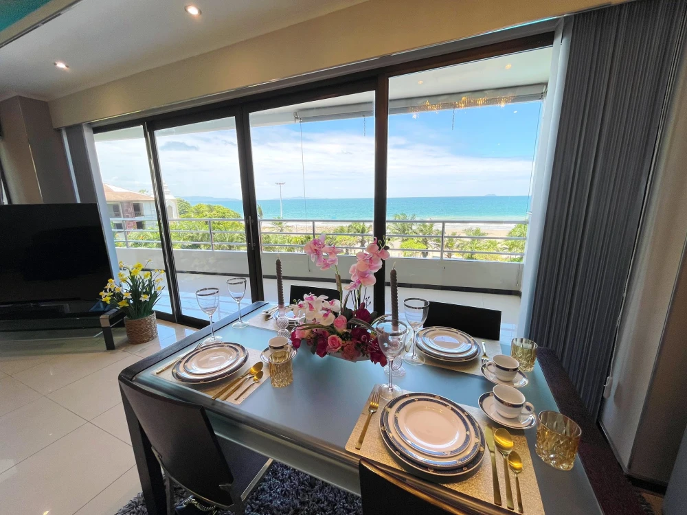 For rent View Talay Jomtien Condominium 1-8, spacious room, lots of usable space, fully furnished, sea view, book now.