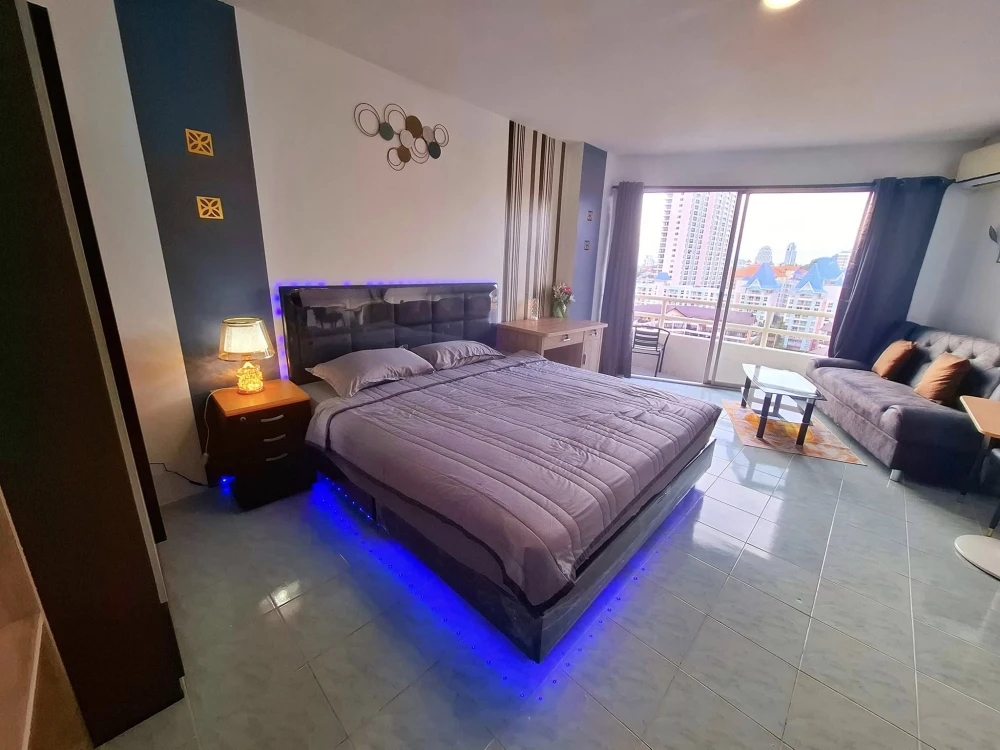 For rent: View Talay Jomtien Condominium 1-8, nice rooms, decorated in a cool tone, fully furnished, beautiful view, don't miss it.
