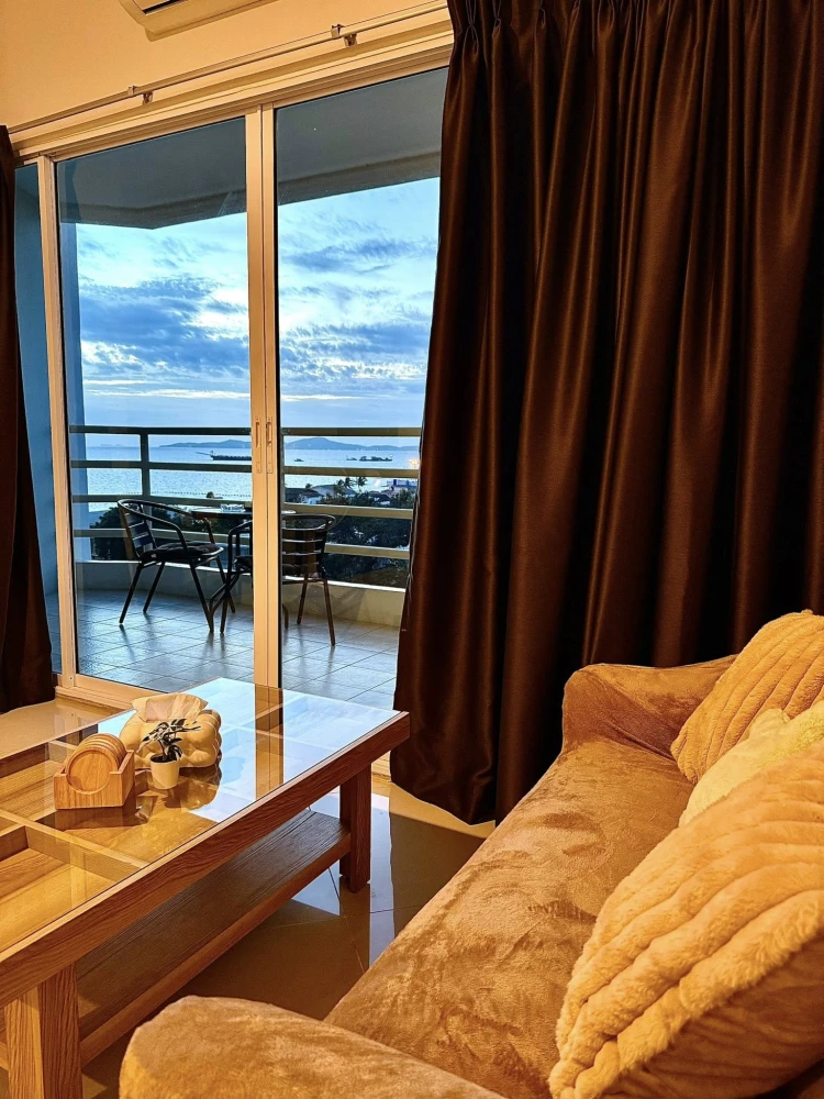 For rent View Talay Jomtien Condominium 1-8 Studio room, large living space, fully furnished, reserve now.