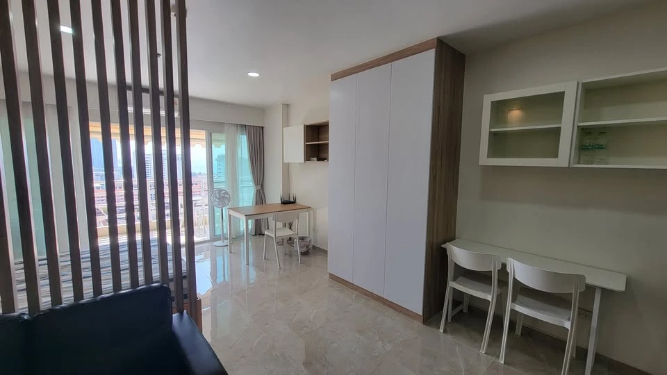 For rent View Talay Jomtien Condominium, high floor, ready to move in, fully furnished, spacious room, comfortable, reserve now.