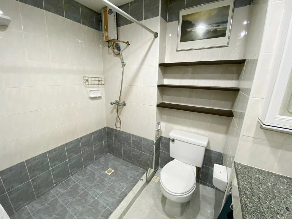 For rent: View Talay Jomtien Condominium, high floor unit, ready to move in. Fully furnished, spacious and comfortable. Book now!