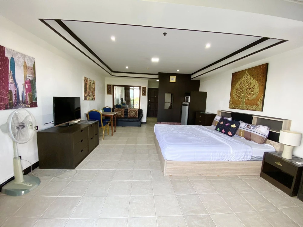 For rent: View Talay Jomtien Condominium, high floor unit, ready to move in. Fully furnished, spacious and comfortable. Book now!