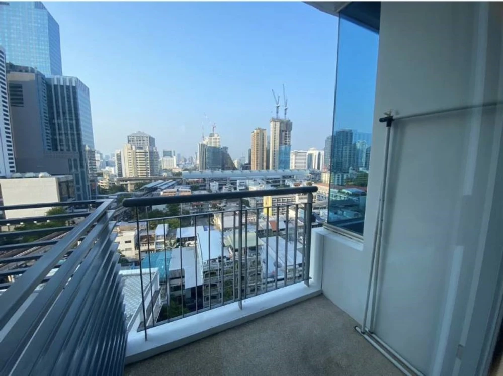 Villa Rachatewi, 14th floor, fully furnished, available for rent. Book now!