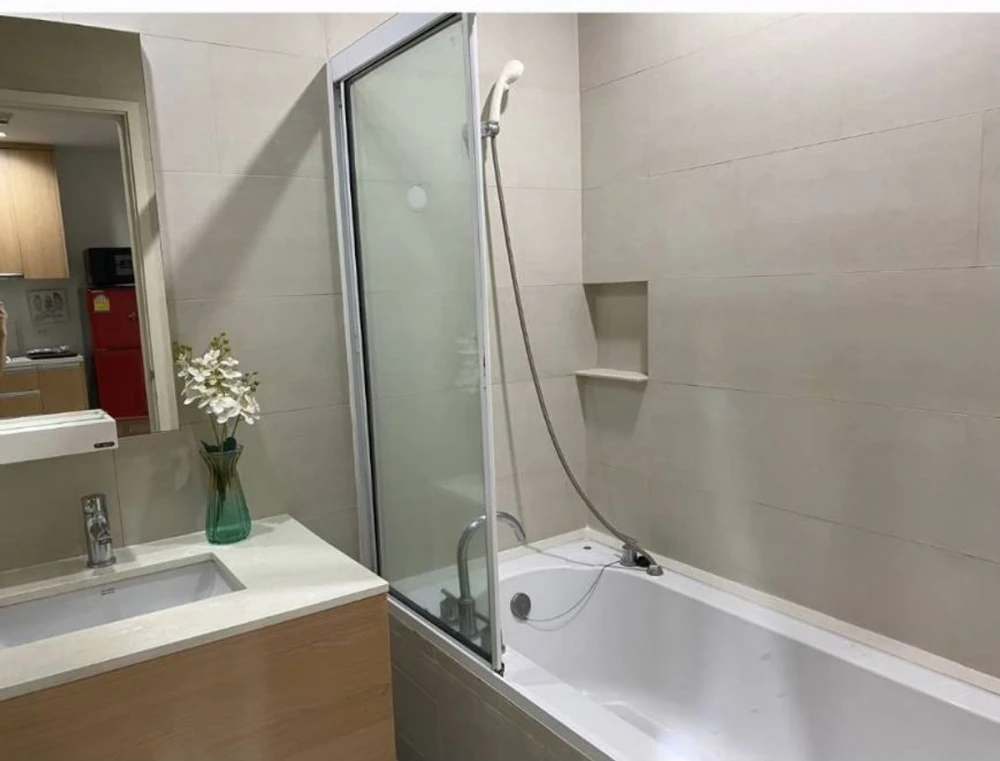 Villa Rachatewi, 14th floor, fully furnished, available for rent. Book now!