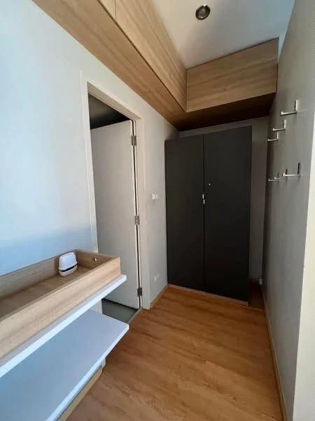 Villa Rachatewi for rent, decorated and divided into 2 bedrooms, warm atmosphere, quiet, suitable for both living alone or as a couple, don't miss it.