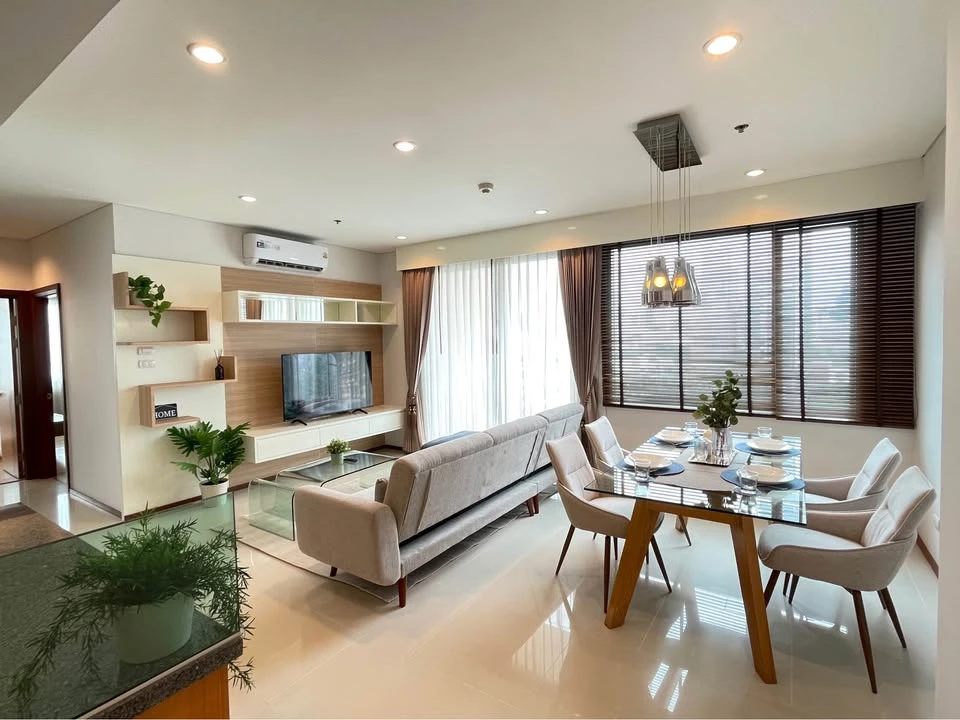 Villa Sathorn for rent, spacious room with plenty of usable space, comes with complete facilities, hurry and reserve now!