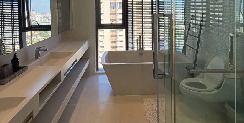 Vittorio Sukhumvit 39 for rent—a lovely, fully furnished unit. Book now if interested.
