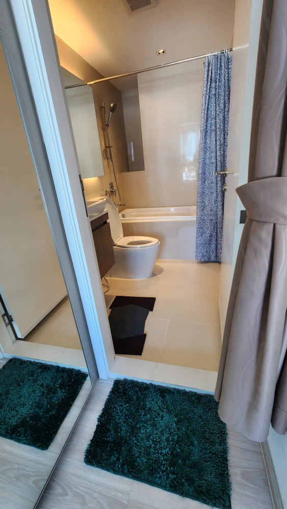 For rent: VTARA Sukhumvit 36, 5th floor, fully furnished unit, very livable. Book now!