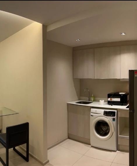 For Rent: VTARA Sukhumvit 36. A beautiful, inviting unit that comes fully furnished. Book now if interested!