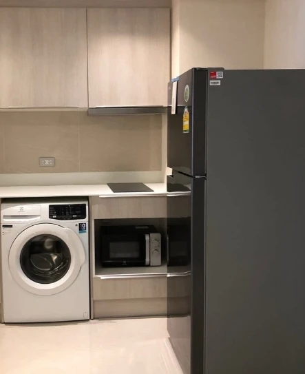 For Rent: VTARA Sukhumvit 36. A beautiful, inviting unit that comes fully furnished. Book now if interested!