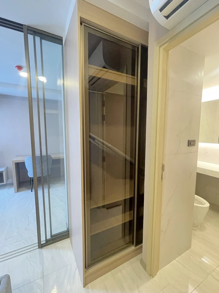 For rent: Walden Asoke, 1 bedroom, 1 bathroom, spacious room, comfortable, not cramped, complete with electrical appliances, must book.