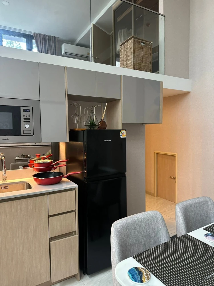 Walden Asoke for rent, spacious room, lots of usable space, good location, complete facilities, don't miss it.