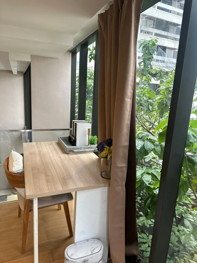 Walden Asoke for rent, spacious room, lots of usable space, good location, complete facilities, don't miss it.