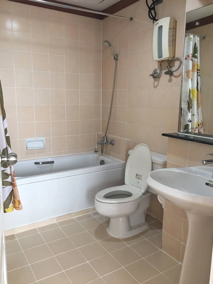 For rent: Waterford Diamond, spacious room, ready to move in, complete facilities, hurry and book before you miss out++