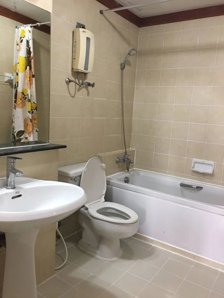 For rent: Waterford Diamond, spacious room, ready to move in, complete facilities, hurry and book before you miss out++