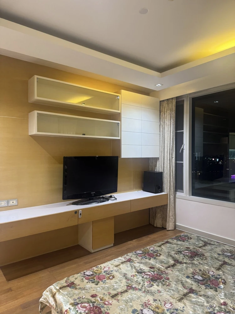 For rent: Watermark Chaophraya River, beautifully decorated room, lots of usable space, beautiful river view, book now!