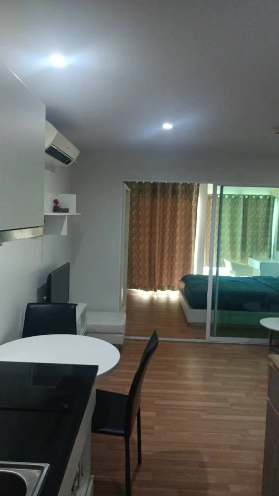 WE Condo for rent, nice room on the 8th floor, fully furnished. Don't miss out! images