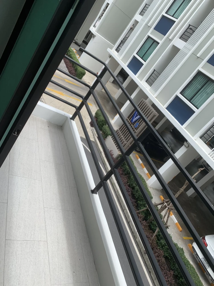 WE Condo for rent, corner unit, very livable, fully furnished, complete with appliances. Book now!