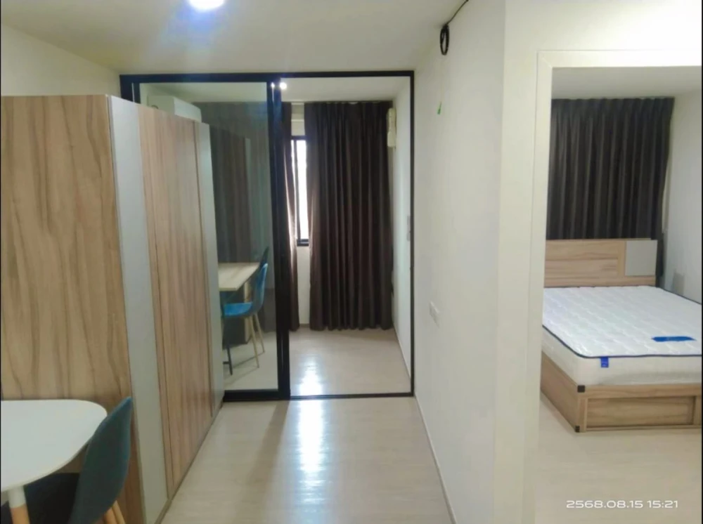 For rent: Wela Ramkhamhaeng 186. Separate space, separate kitchen, bedroom, work room, or living room. Quiet, peaceful atmosphere. Reserve now!