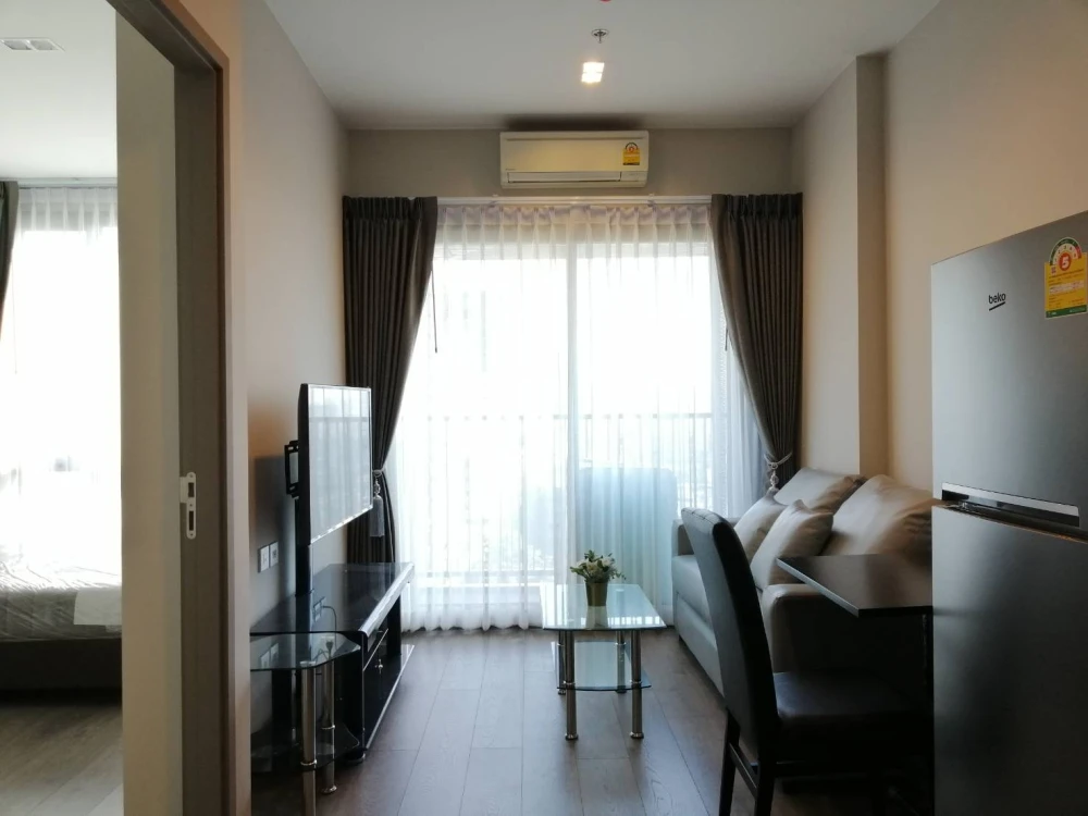 For rent: Whizdom Avenue Ratchada-Ladprao, 11th floor, corner room, fully furnished, ready to move in, reserve now.