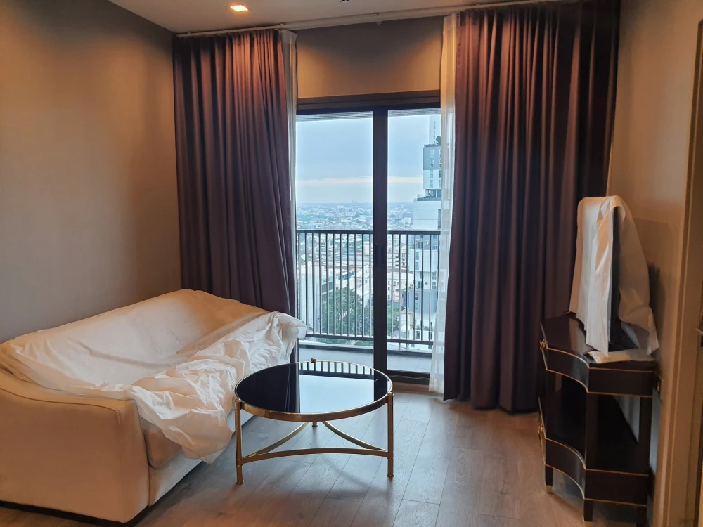 For Rent: Whizdom Avenue Ratchada-Ladprao. Spacious 2-bedroom unit, fully furnished. Book now!
