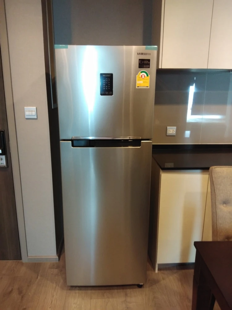 For Rent: Whizdom Avenue Ratchada-Ladprao. Spacious 2-bedroom unit, fully furnished. Book now!
