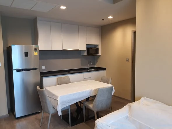 For rent: Whizdom Avenue Ratchada-Ladprao, high floor unit, very livable, fully furnished. Book now!