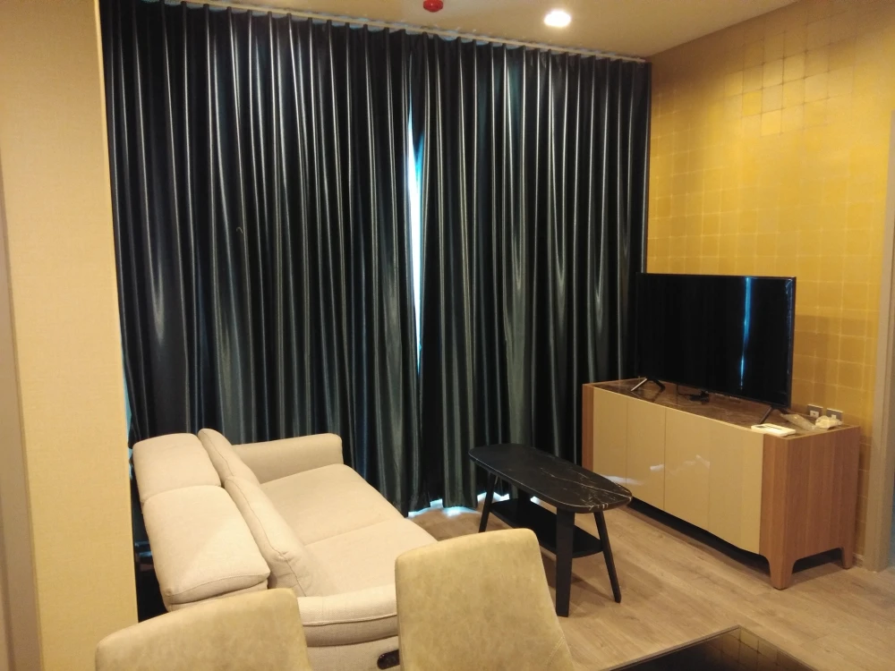 For rent: Whizdom Avenue Ratchada-Ladprao, high floor unit, very livable, fully furnished. Book now!
